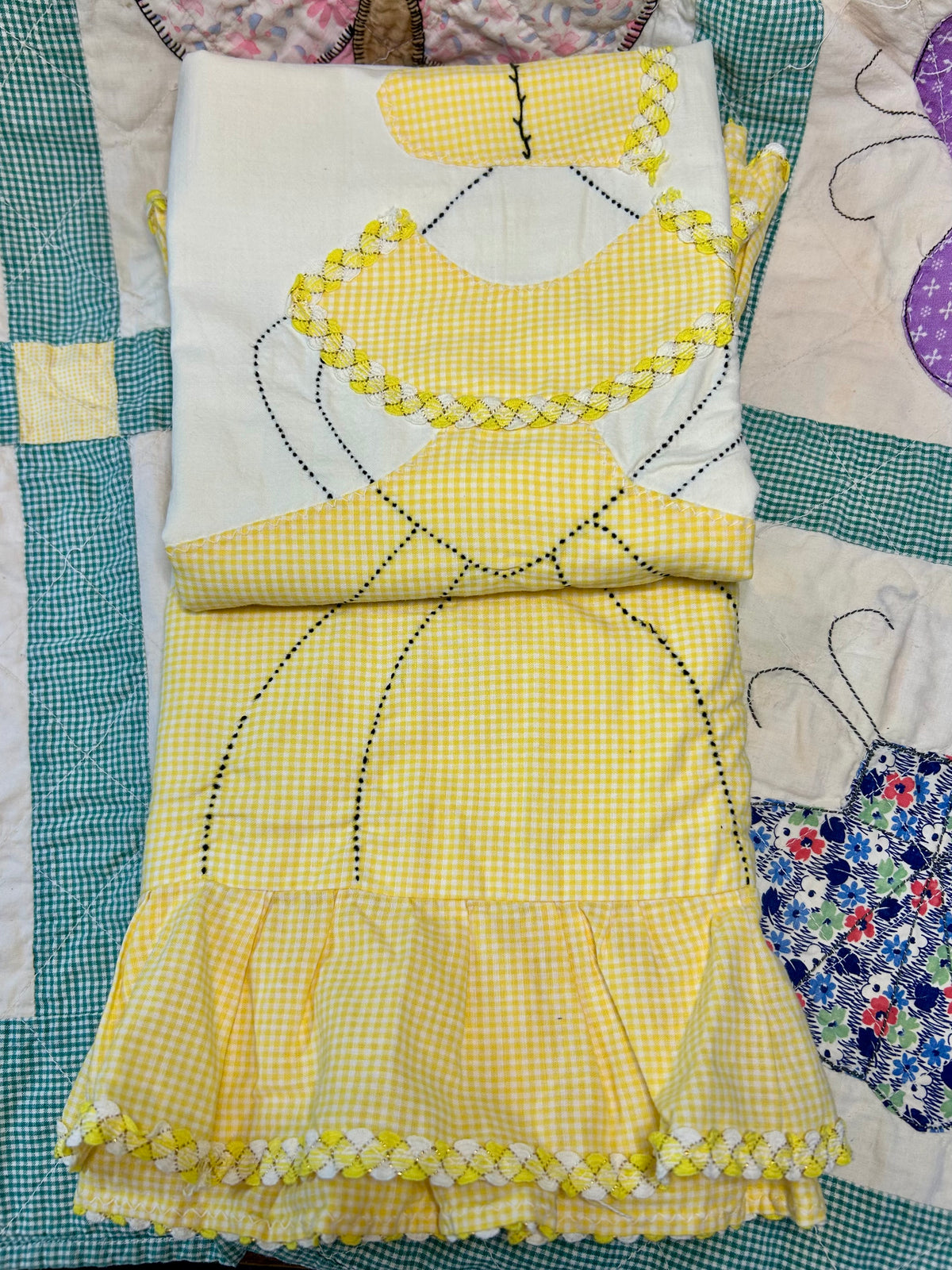 Set  of Vintage Yellow & White Southern Belle pillow cases